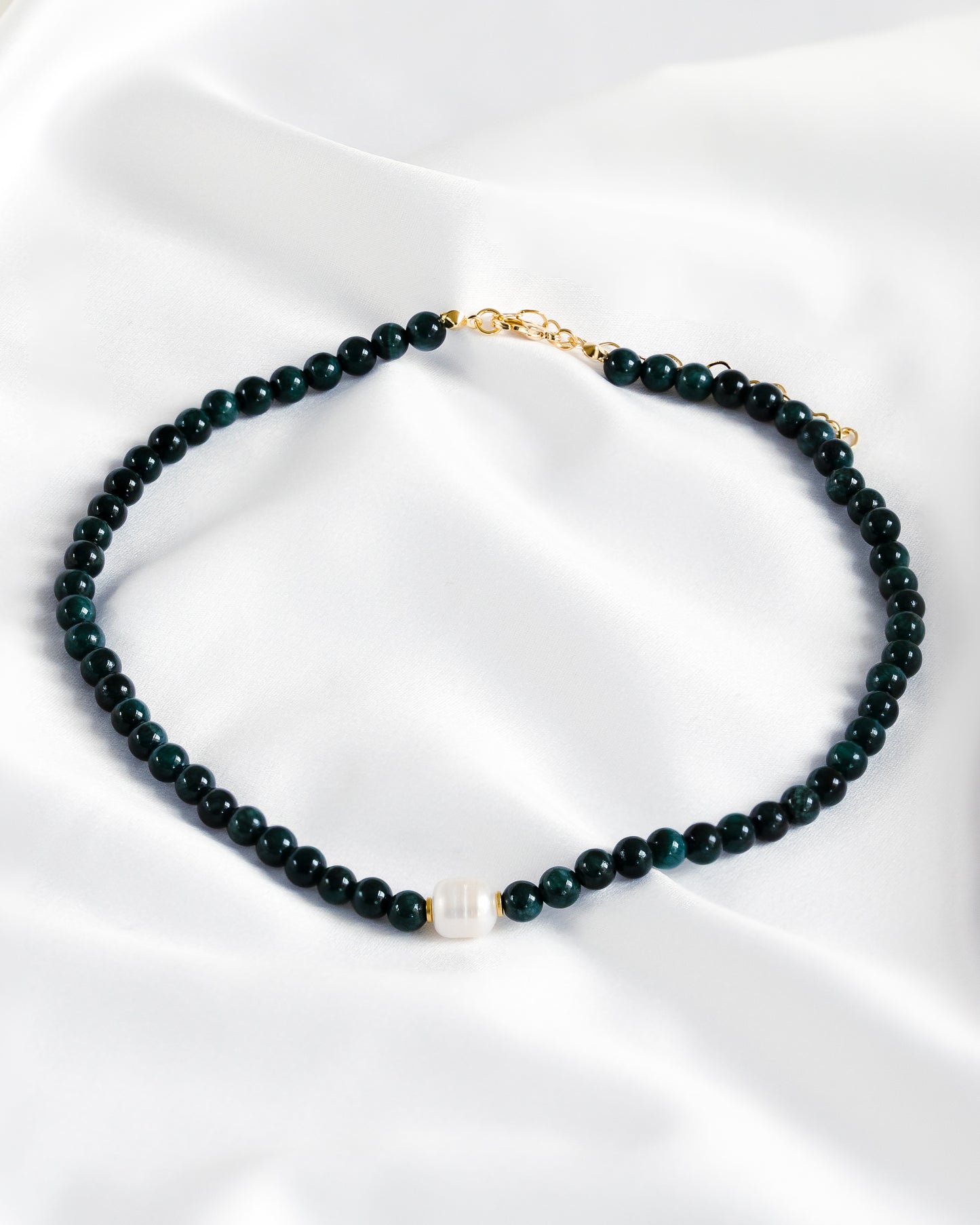 Colar Pedra Natural Jade Verde Petróleo com Pérola de Água Doce
