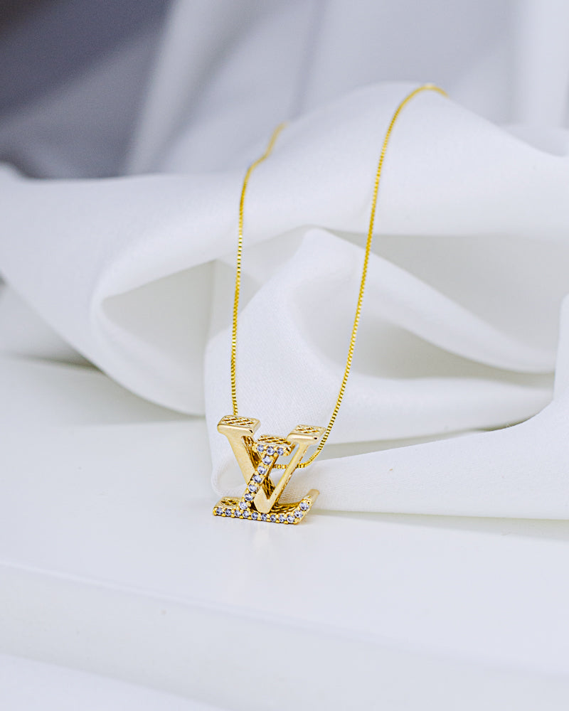 Colar Veneziana com Pingente LV