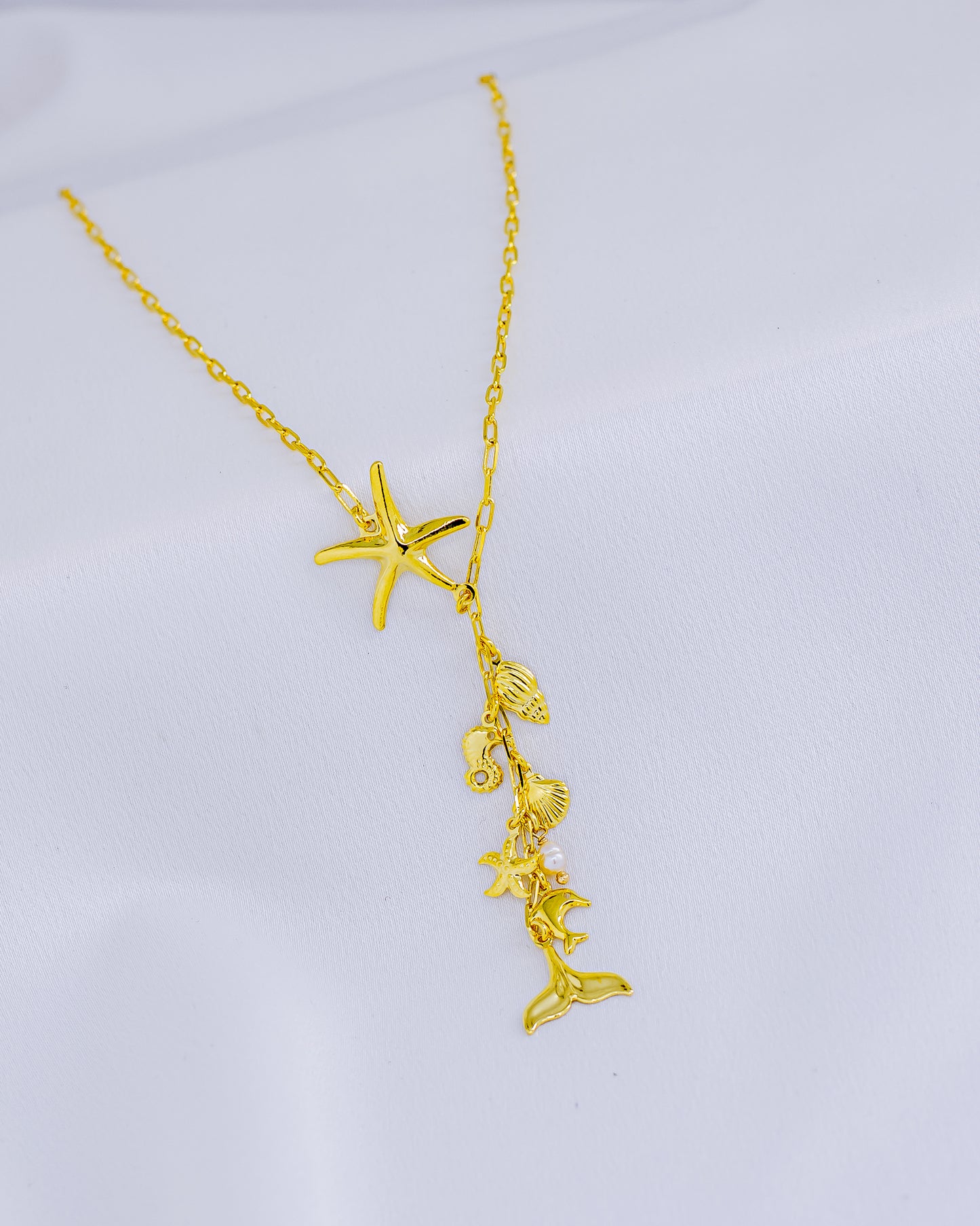 Colar Cartier com Pingentes Fundo do Mar