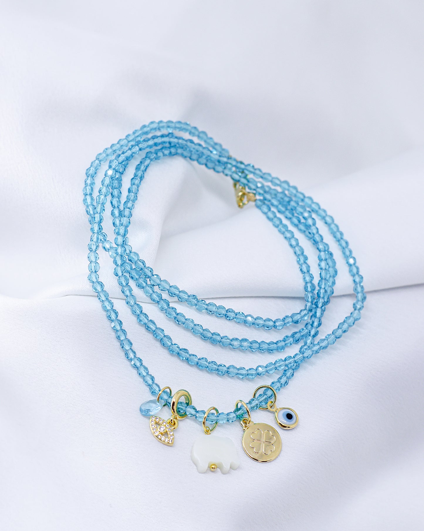 Pulseira / Colar Várias Voltas Cristal Azul e Pingentes Místicos
