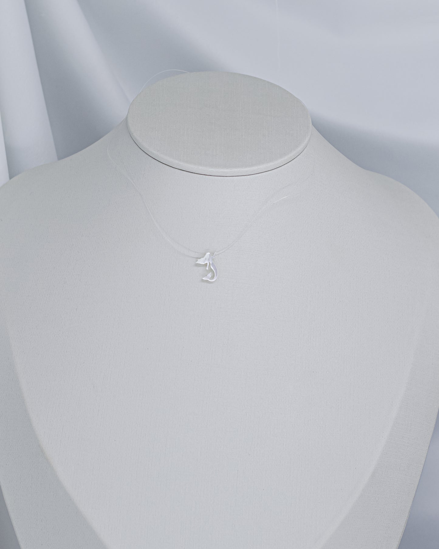 Choker Nylon Sereia em Madrepérola