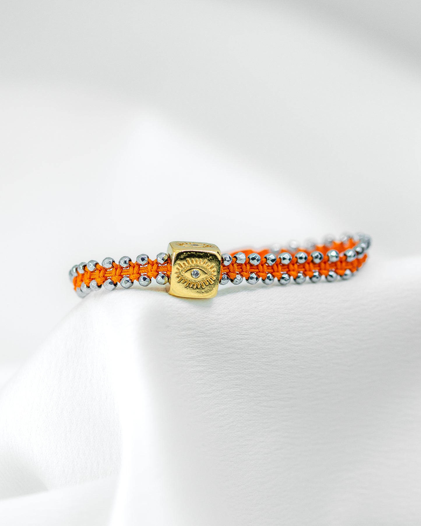 Pulseira Macramê Regulável Olho Grego Laranja
