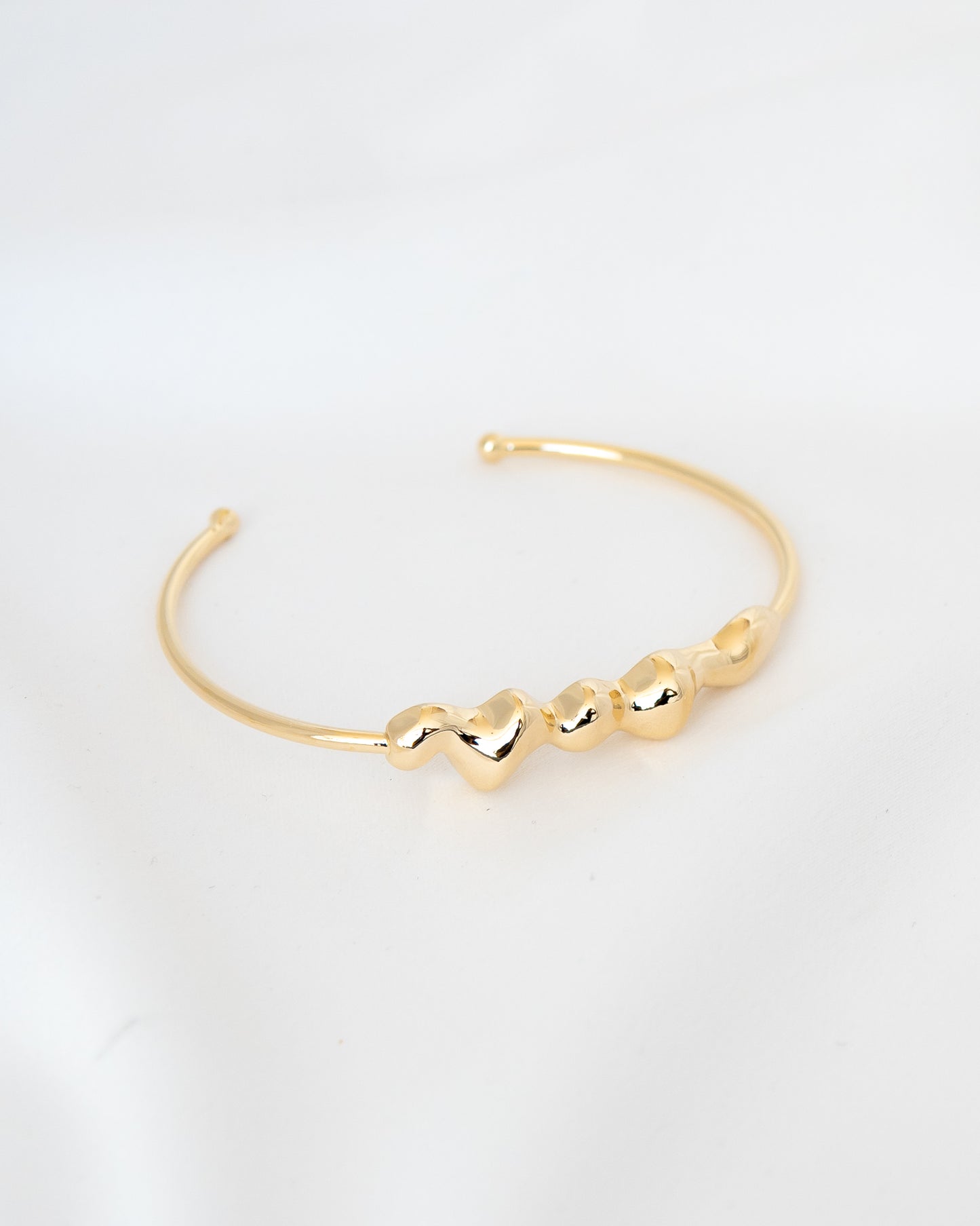 Bracelete Fino Aberto Estilo Orgânico