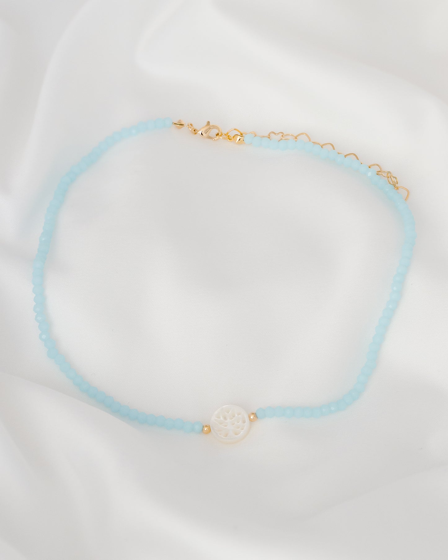 Choker Cristal Azul Claro com Flor em Madrepérola