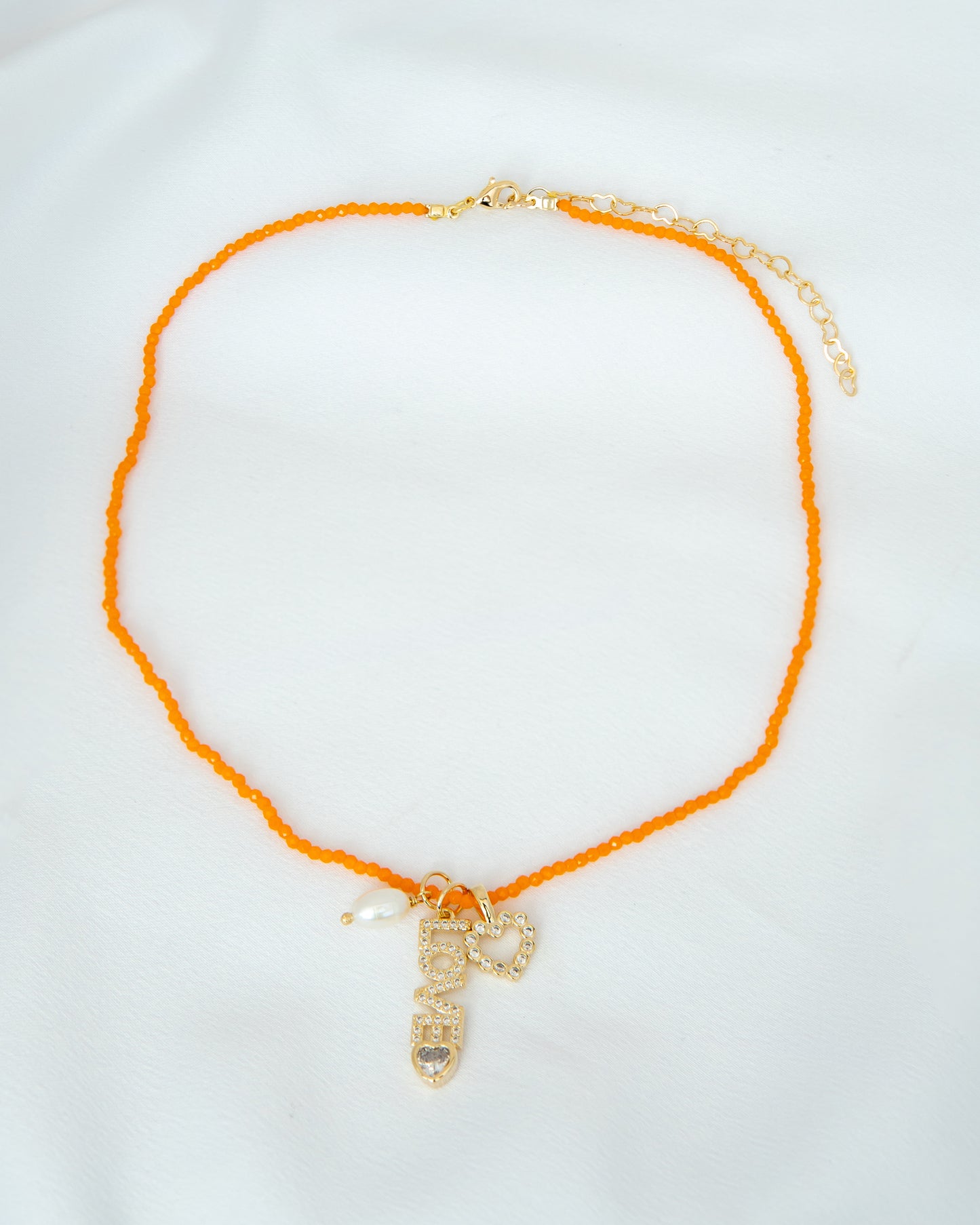 Choker Cristal Laranja com Pingentes "Love" Coração Pérola de Água Doce