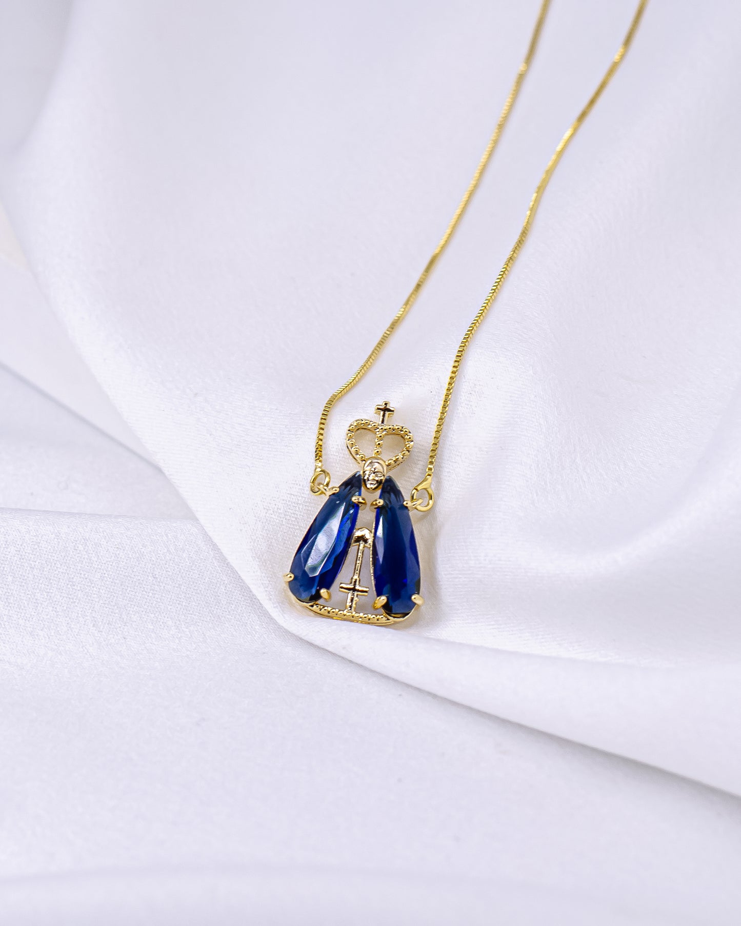 Colar Nossa Senhora Cristal Azul Safira na Veneziana